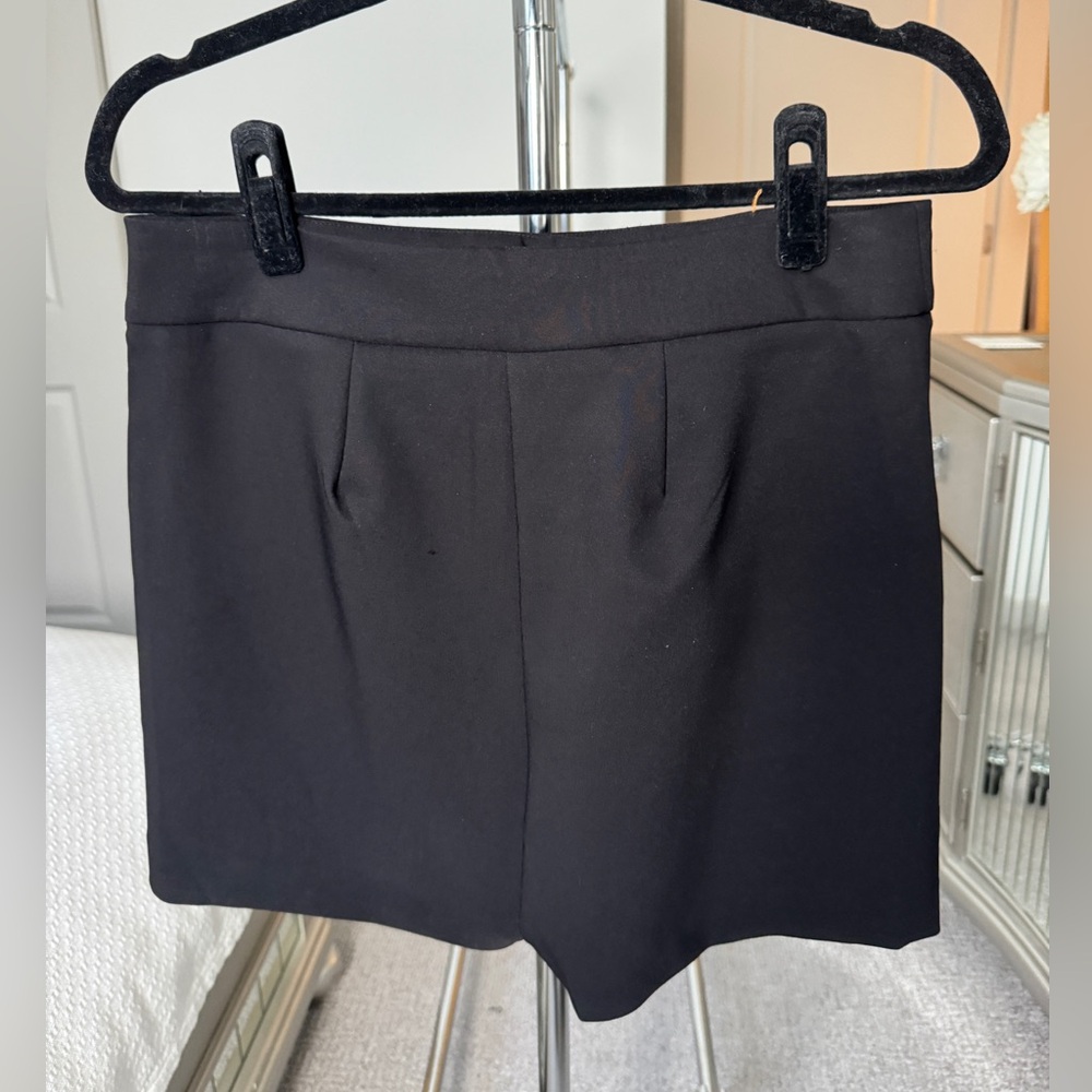 Rachel Zoe Elegant Black High Waist Dress Shorts Size 6 - Picture 3 of 12